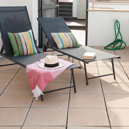 Charming Apartment With Pool And Garage Seville Exterior photo