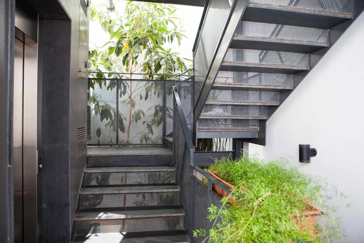 Charming Apartment With Pool And Garage Seville Exterior photo